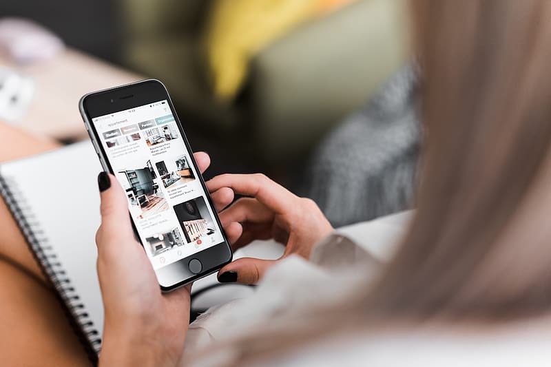 browsing-on-pinterest-iphone-app-1